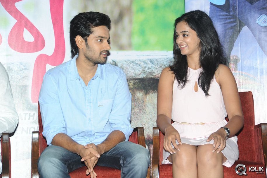 Lovers-Movie-Platinum-Disc-Function